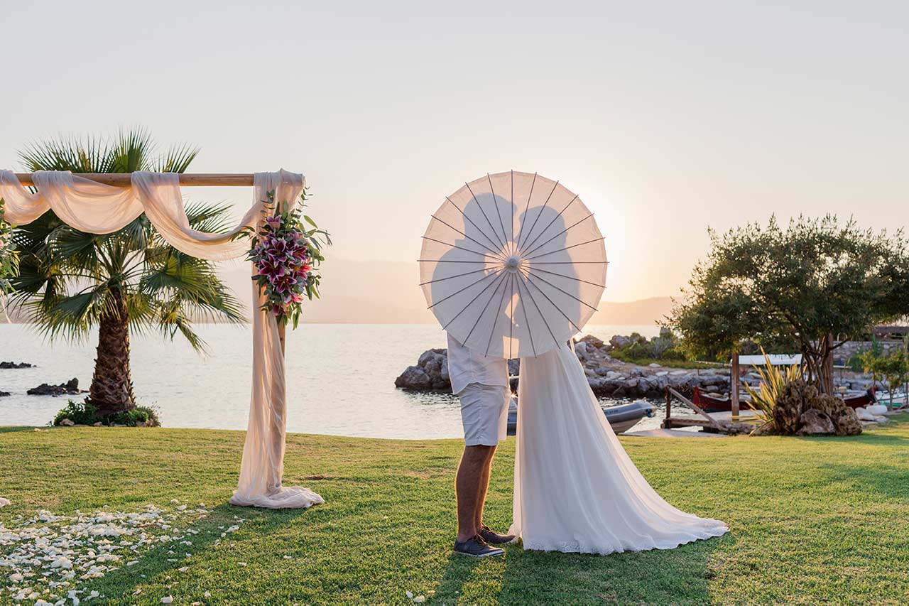 Weddings in Crete - Symbolic Wedding